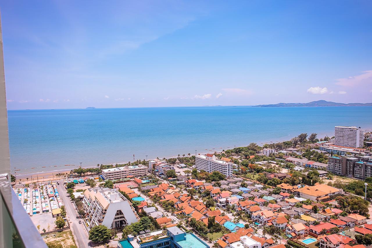 Dusit Grand Condo View Jomtien Beach Exterior photo